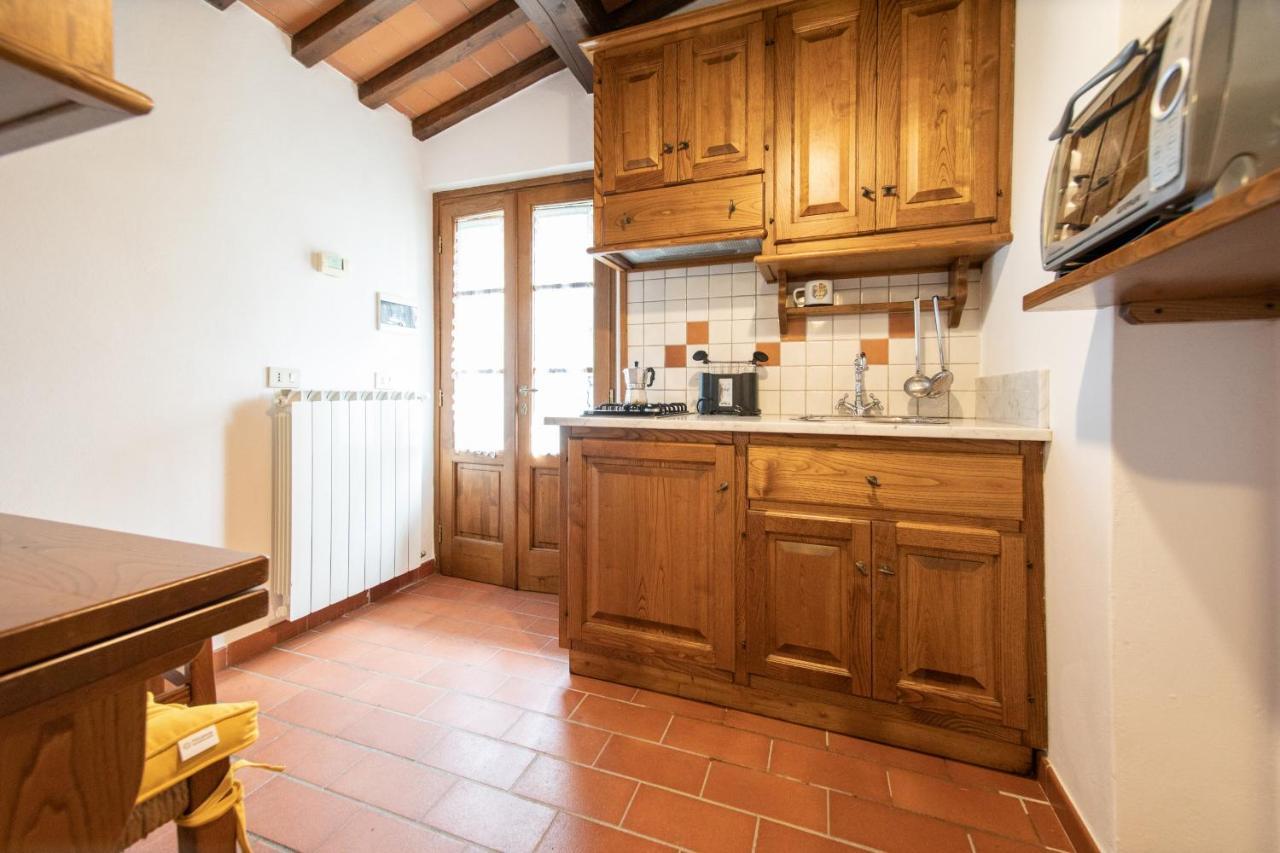 Casetta Di Butia, Ginestra Apartment With Swimming Pool บอร์โก อา มอสซาโน ภายนอก รูปภาพ
